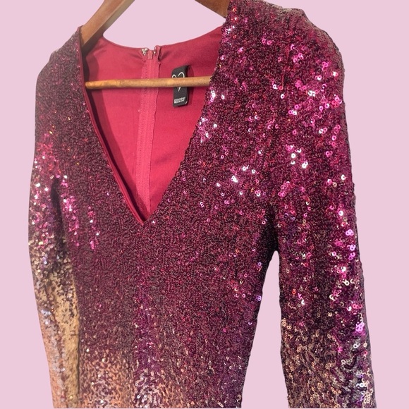 Windsor Ombré Sequin Mini Long Sleeve Dress - Picture 7 of 16